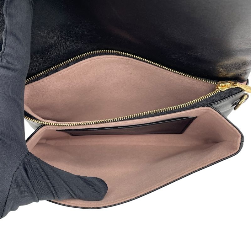 Louis Vuitton Pochette Coussin M82116 Noir Embossed Lambskin Shoulder Bag