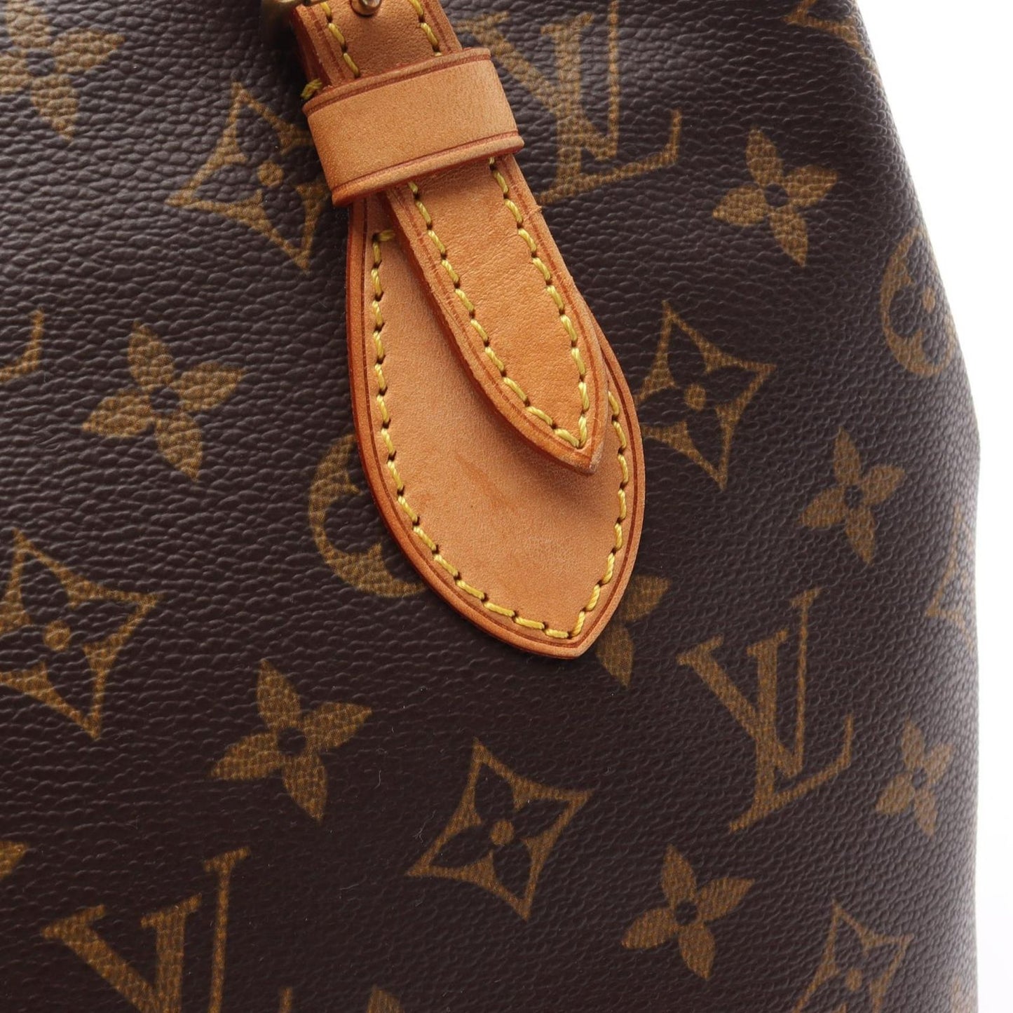 Louis Vuitton Monogram Bucket PM Handbag - Timeless Elegance