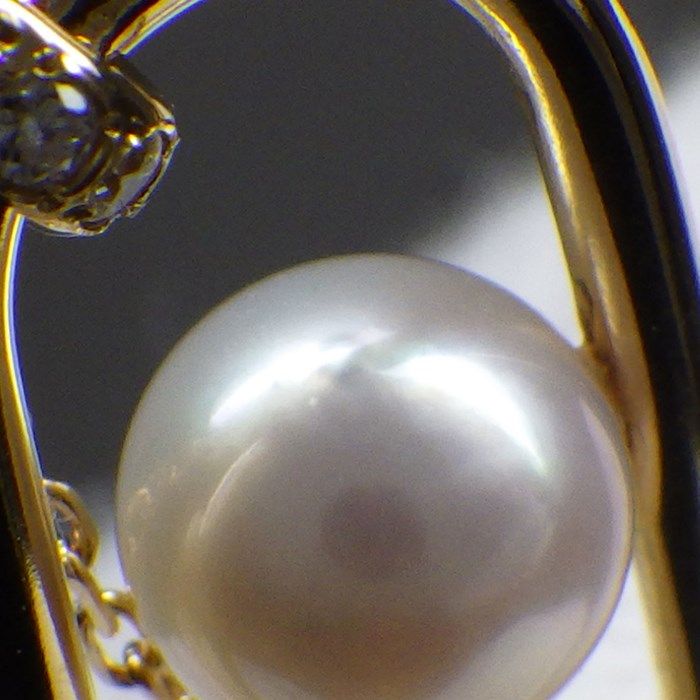 Exquisite K18YG Pearl & Diamond Necklace - Timeless Elegance