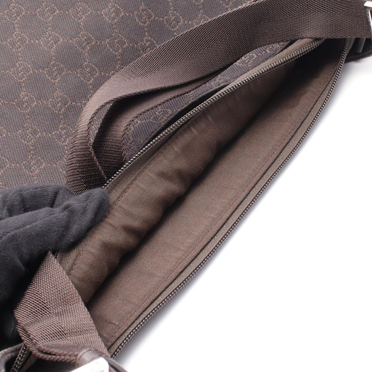 GUCCI GG Canvas Leather Shoulder Bag - Timeless Elegance