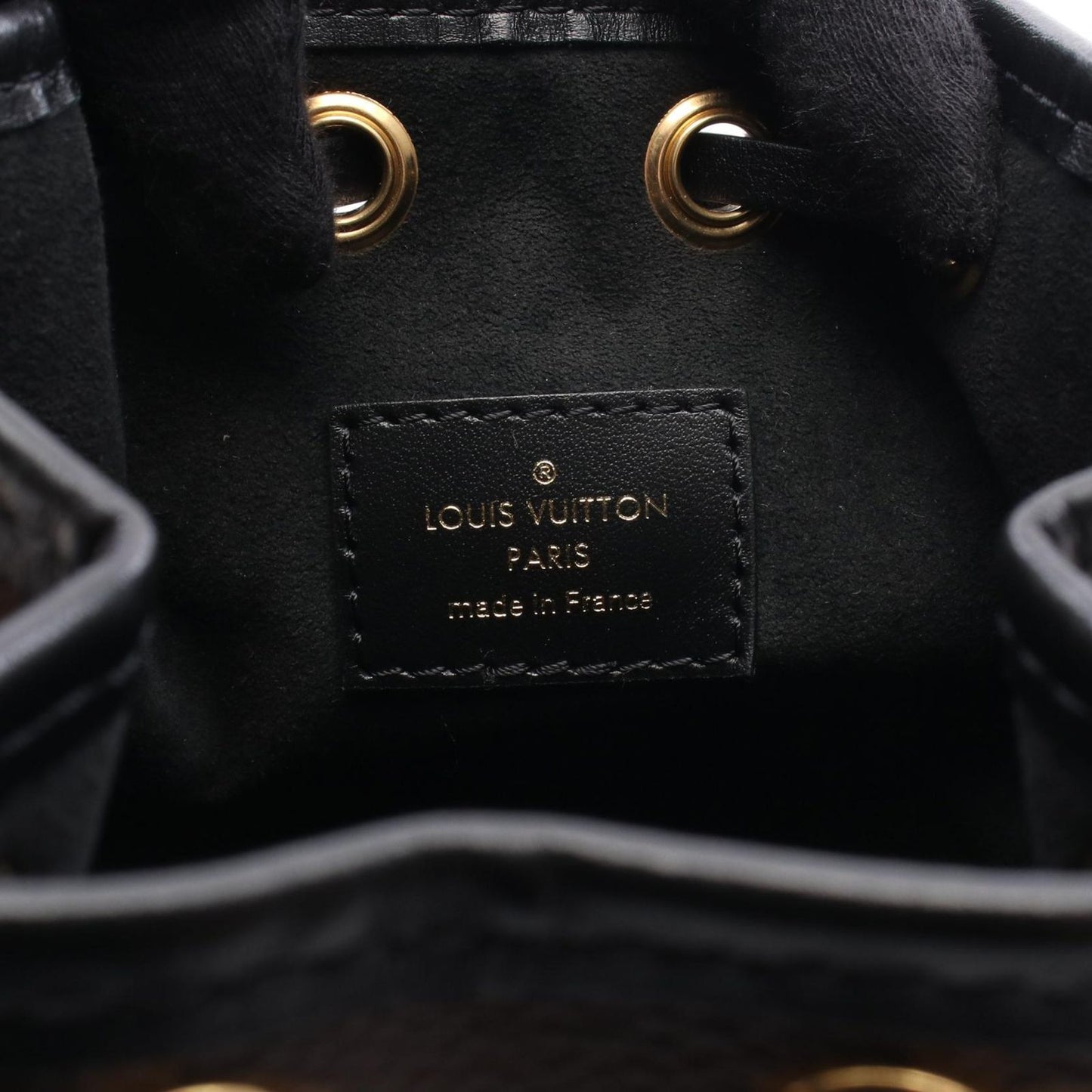 Louis Vuitton Canoe Handbag - Exquisite Craftsmanship in Brown & Black