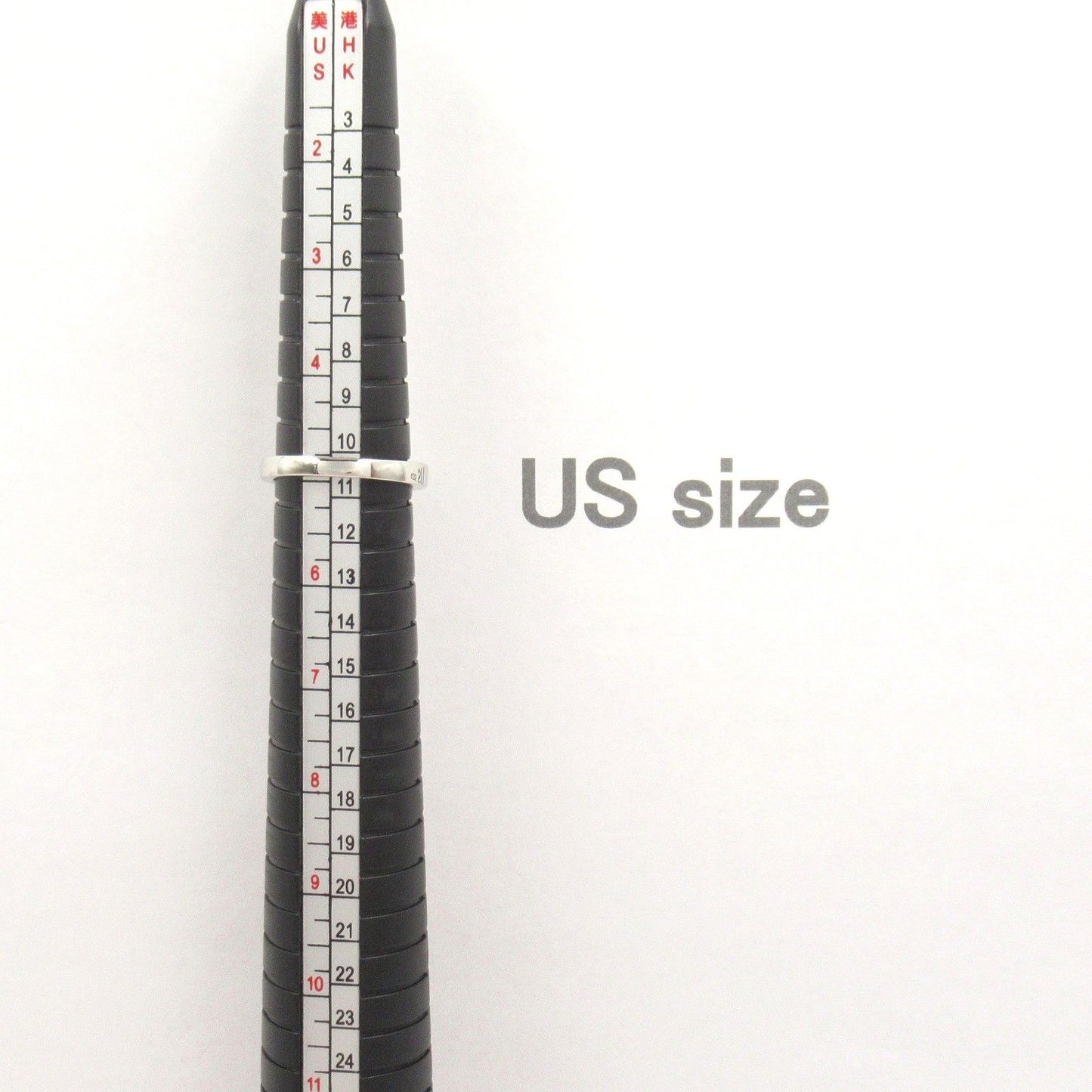 Exquisite Emerald and Diamond Ring in Platinum - #9