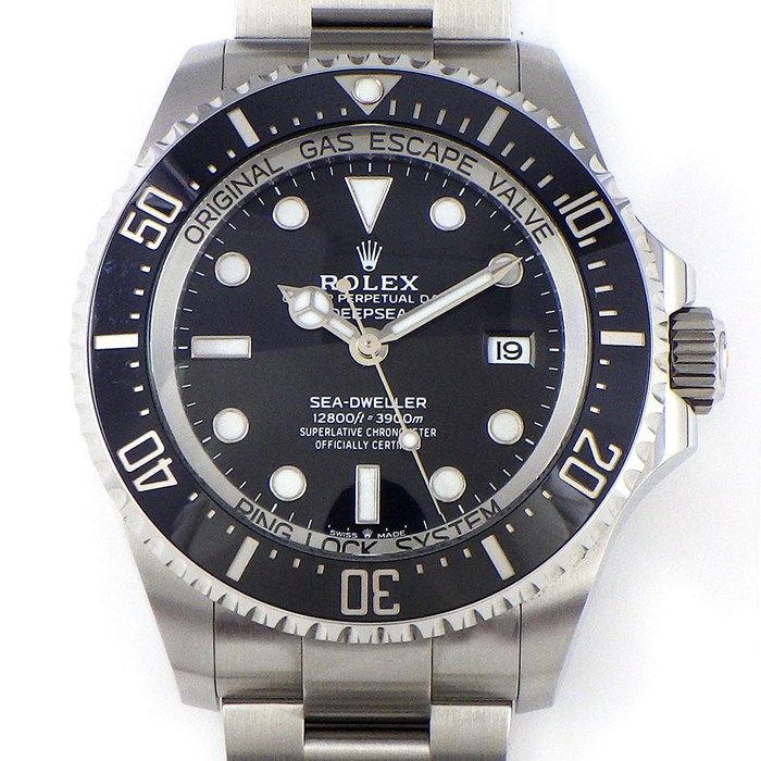 Rolex Sea-Dweller Deepsea 136660 - Black Dial, Automatic, Stainless Steel