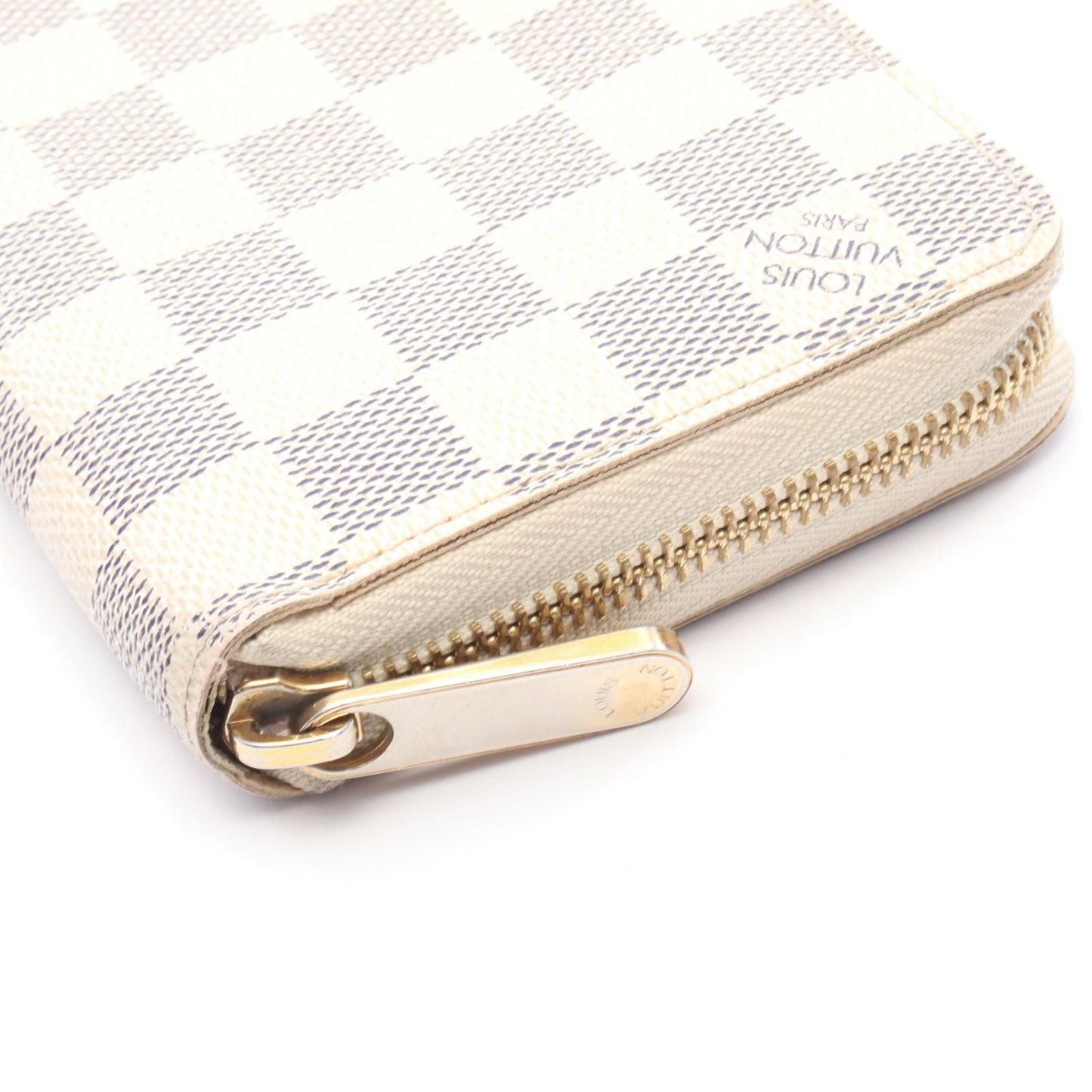 Louis Vuitton Zippy Wallet in Damier Azur Canvas - Timeless Elegance