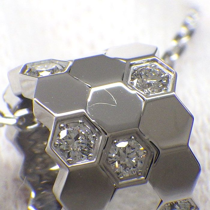 Chaumet Bee de Chaumet Small Model Necklace with Diamonds