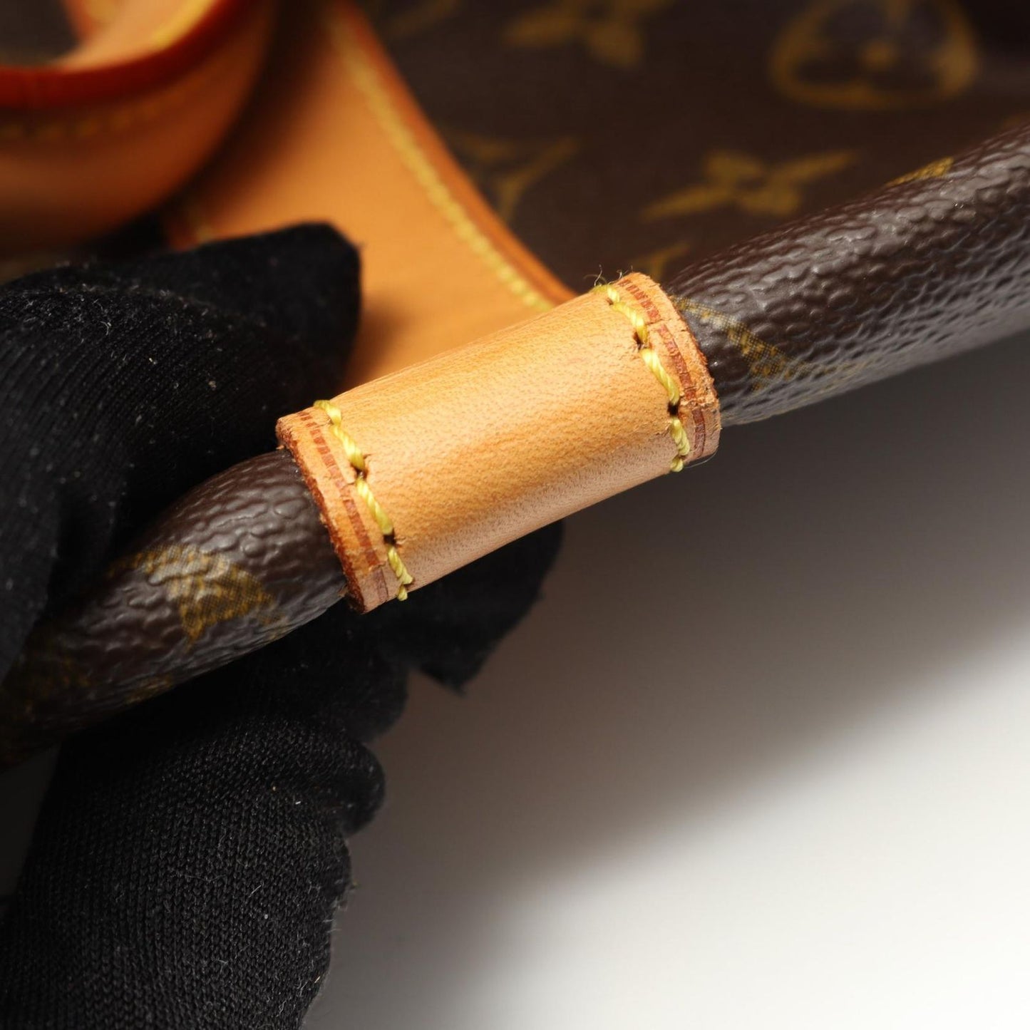 Louis Vuitton Monogram Keepall 55 Boston Bag - Timeless Elegance