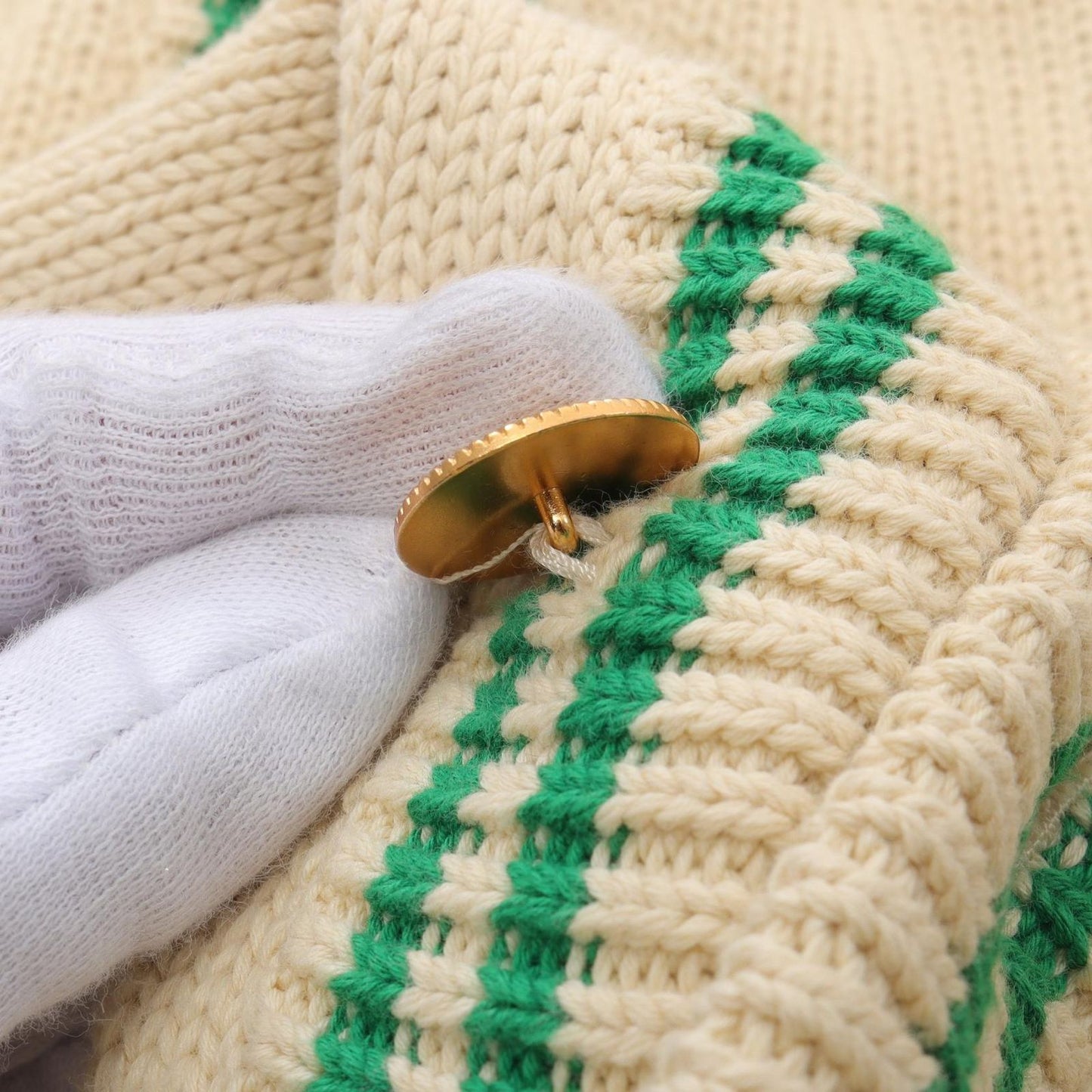 GUCCI Ivory Cotton Cardigan for Men - Exquisite Craftsmanship