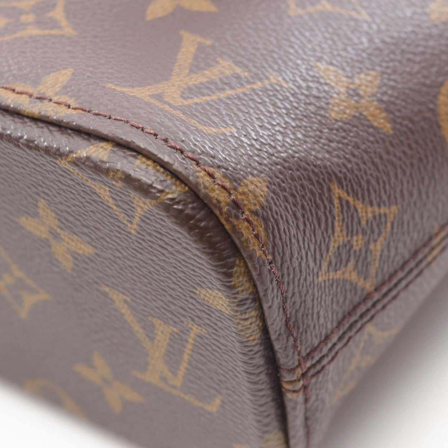 Louis Vuitton Vavin PM Handbag - Timeless Elegance in Brown Canvas