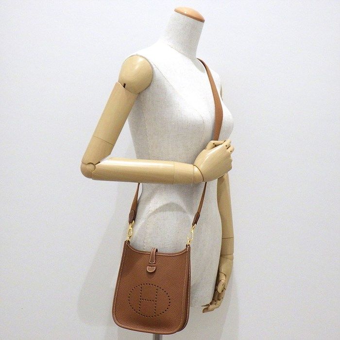 HERMES Evelyne TPM Shoulder Bag - 2024 Gold Togo Leather