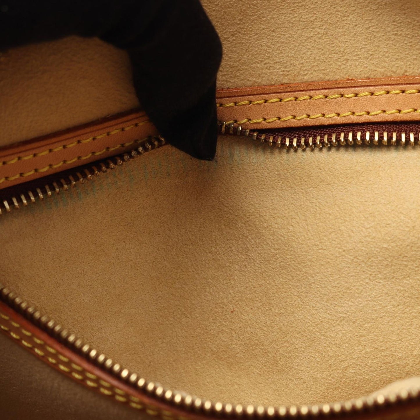 Louis Vuitton Monogram Canvas Cite GM Shoulder Bag - Timeless Elegance