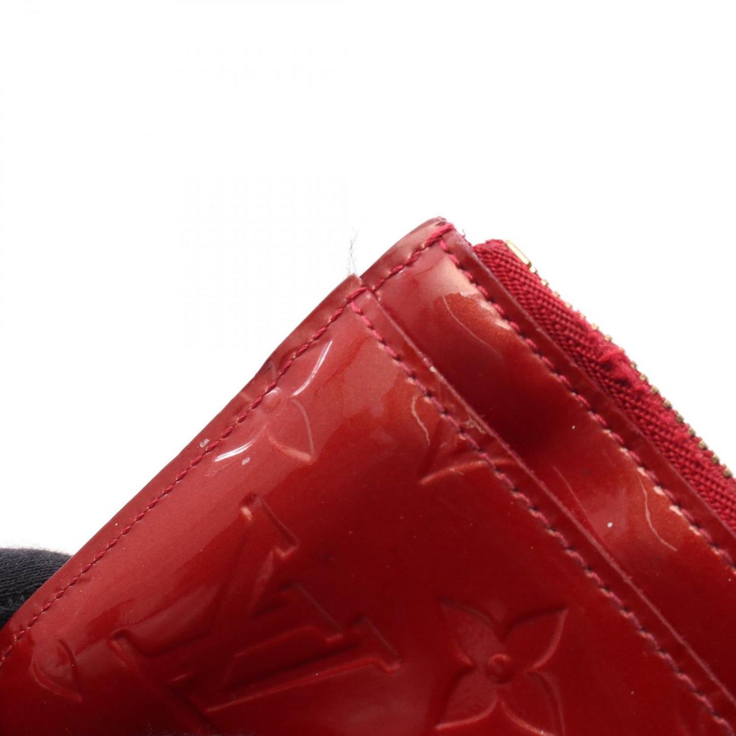 Louis Vuitton Monogram Vernis Key Case in Rouge Grenadine