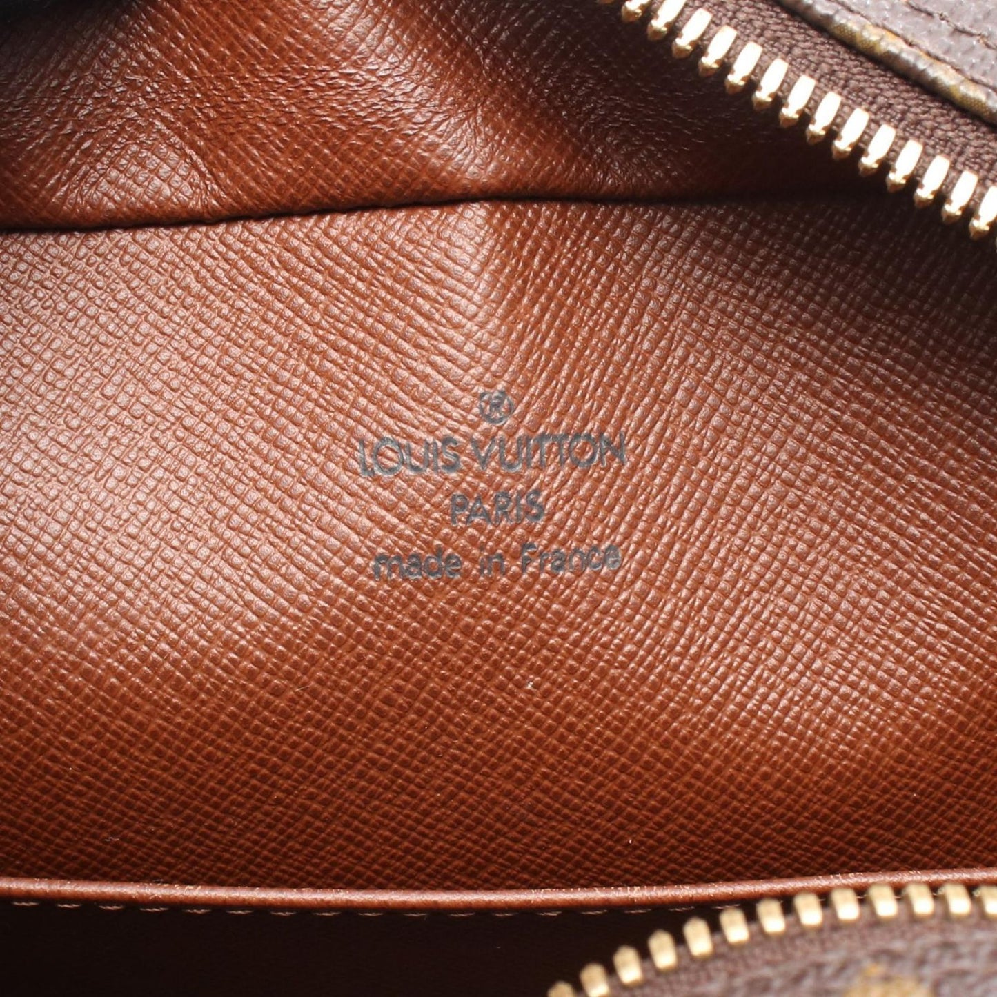 Louis Vuitton Monogram Cite MM Shoulder Bag - Timeless Elegance