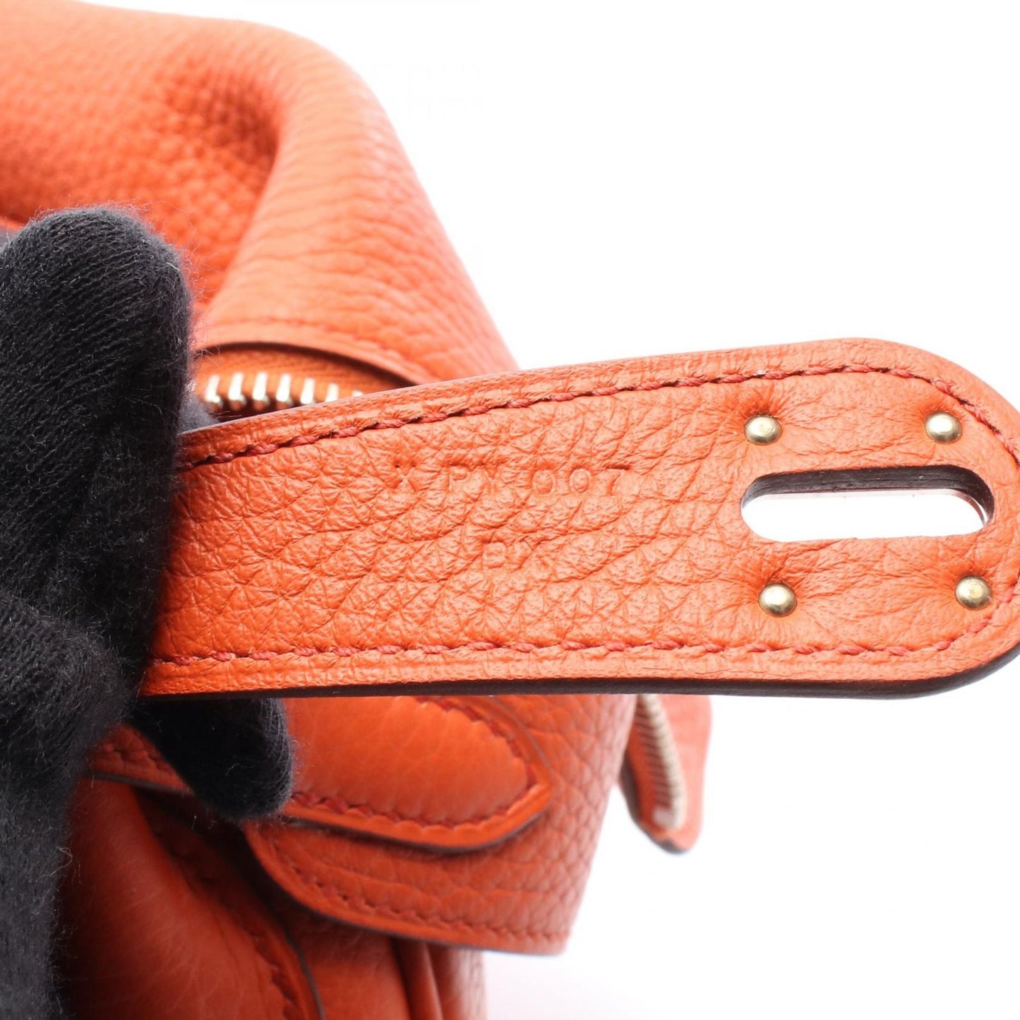 HERMES Lindy 30 Shoulder Bag in Tadelakt Leather - Exquisite Craftsmanship