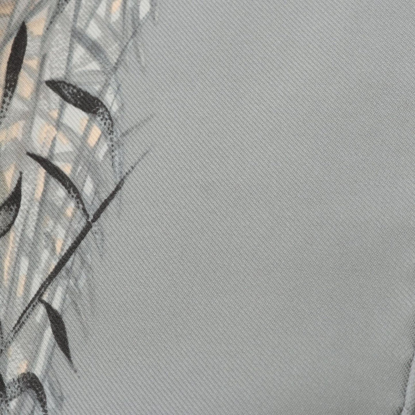 HERMES Halte en Camargue Silk Scarf - Timeless Elegance