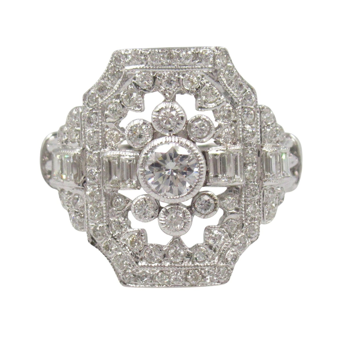Exquisite Diamond Ring in K18 White Gold - Timeless Elegance