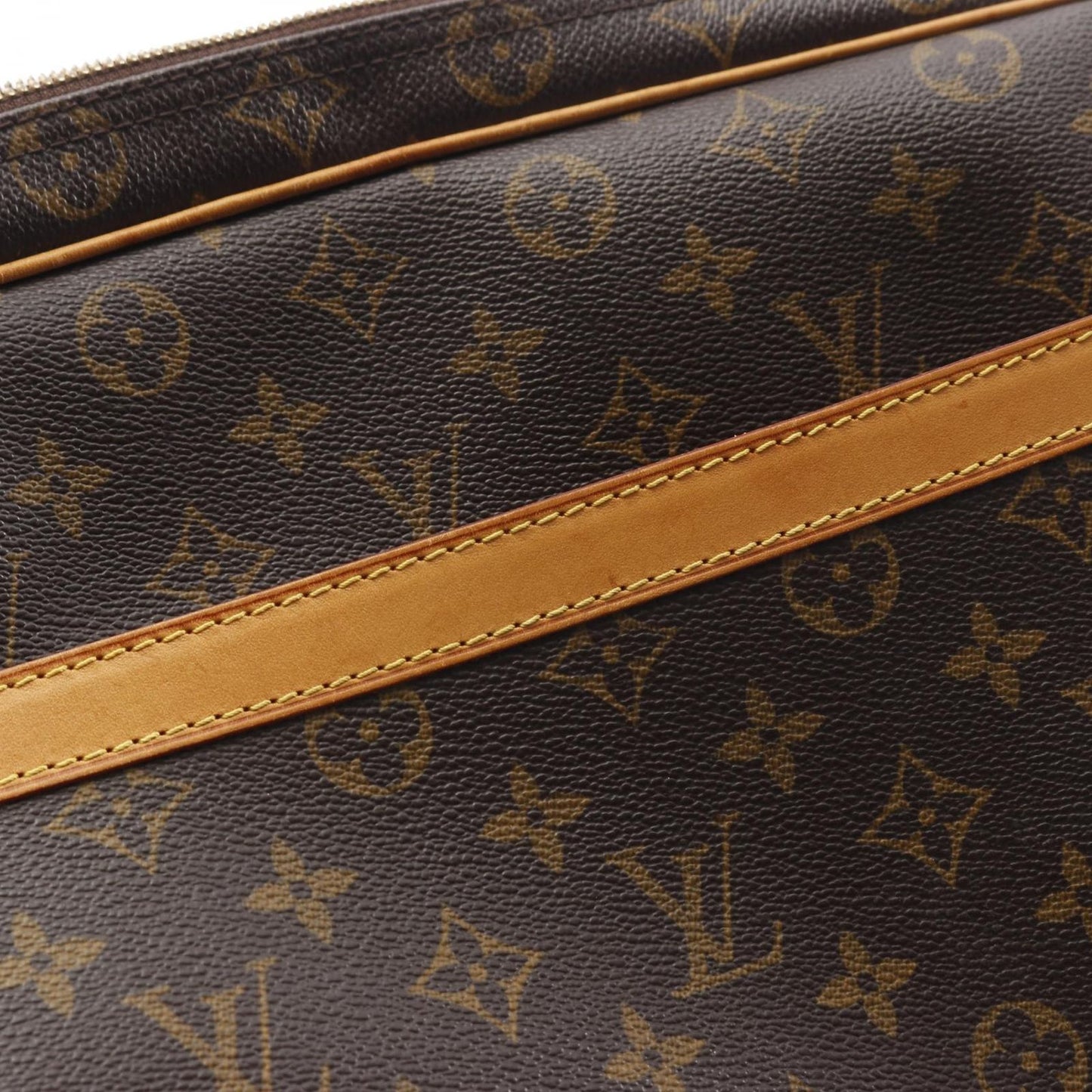 Louis Vuitton Monogram Reporter GM Shoulder Bag - Timeless Elegance
