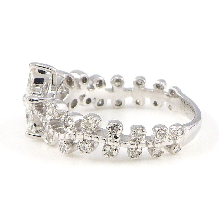 Exquisite Diamond Flower Motif Ring in K18 White Gold - 0.65ct