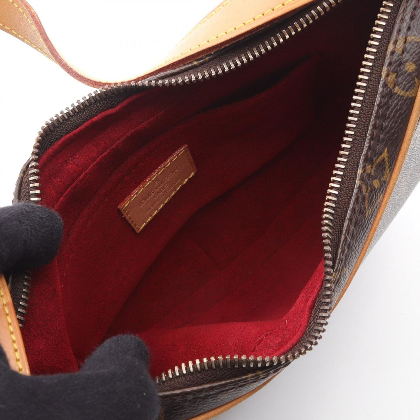 Louis Vuitton Monogram Croissant Shoulder Bag - Timeless Elegance