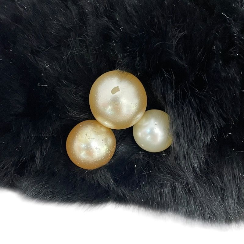 CHANEL Pearl-Embellished Black Rabbit Fur Hat - Unisex Luxury