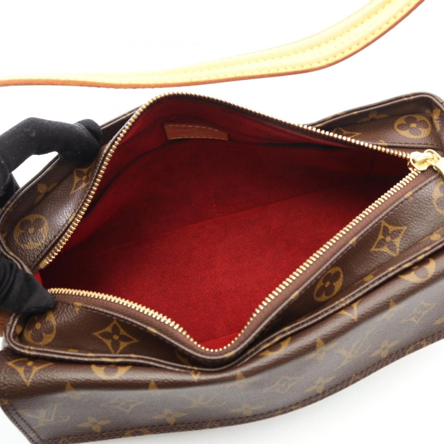 Louis Vuitton Viva Cite MM Monogram Shoulder Bag - Timeless Elegance