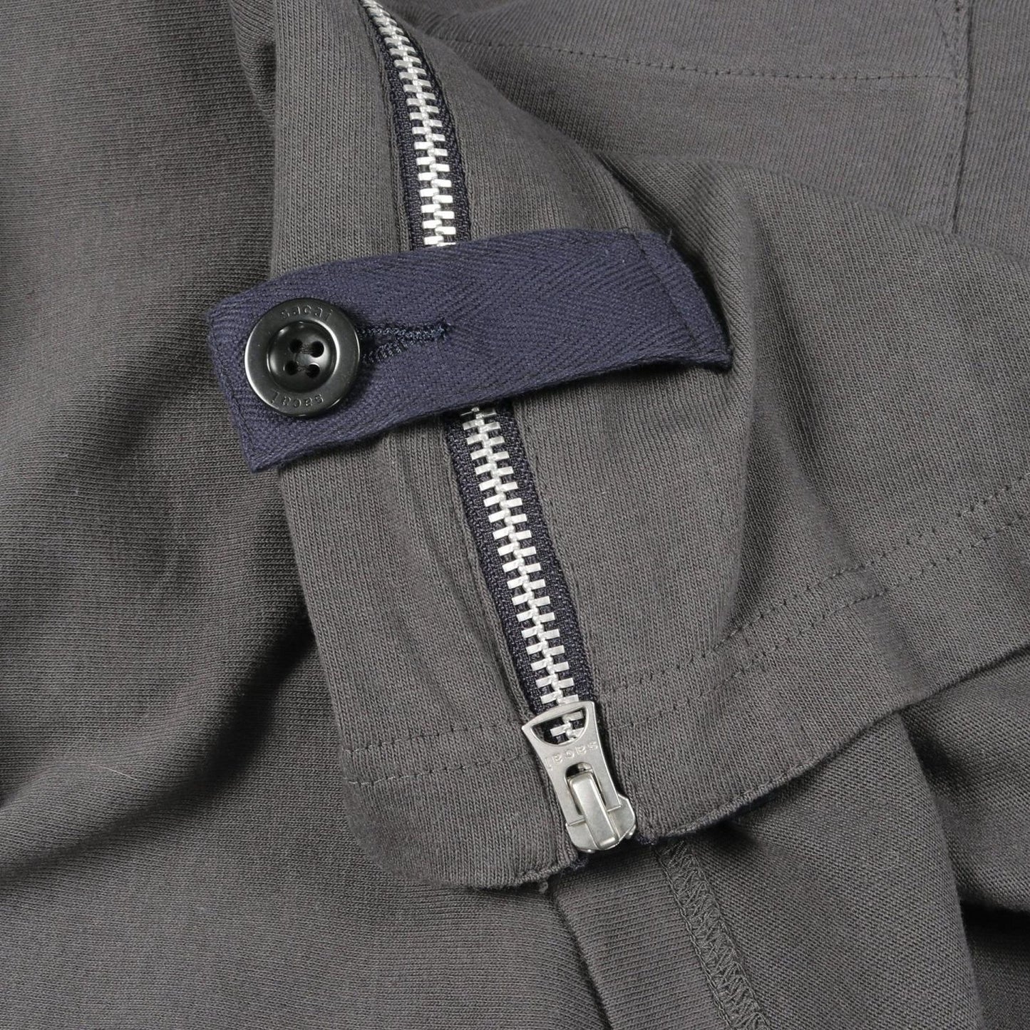 Sacai Cotton T-Shirt - Timeless Gray Elegance for Men