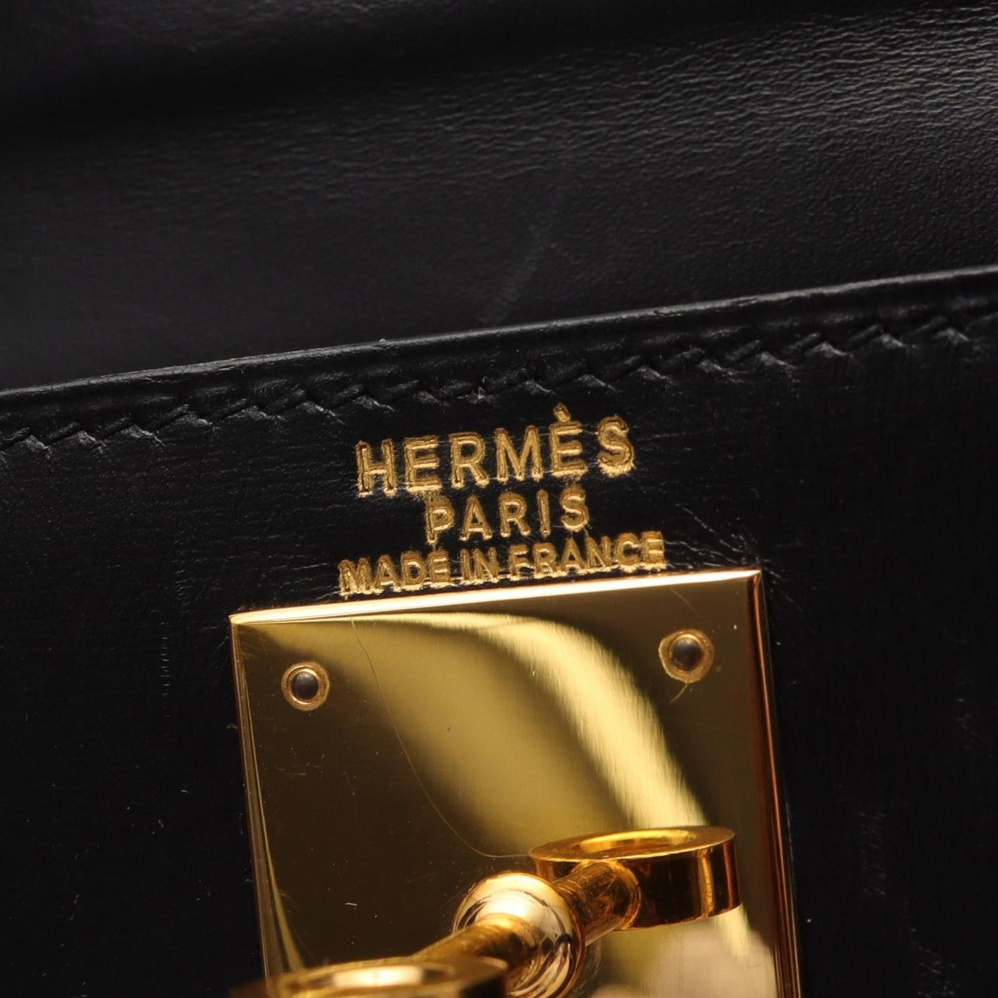 HERMES Kelly 28 Handbag in Black Box Calf Leather