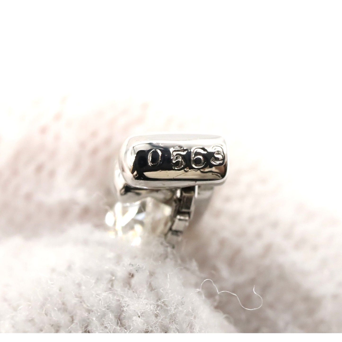 Exquisite Diamond Pendant Necklace in Platinum - 0.563ct