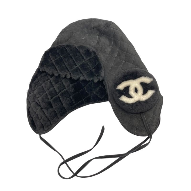 CHANEL Coco Mark Knit Cap - Black - Exclusive Women's Fashion Accessory