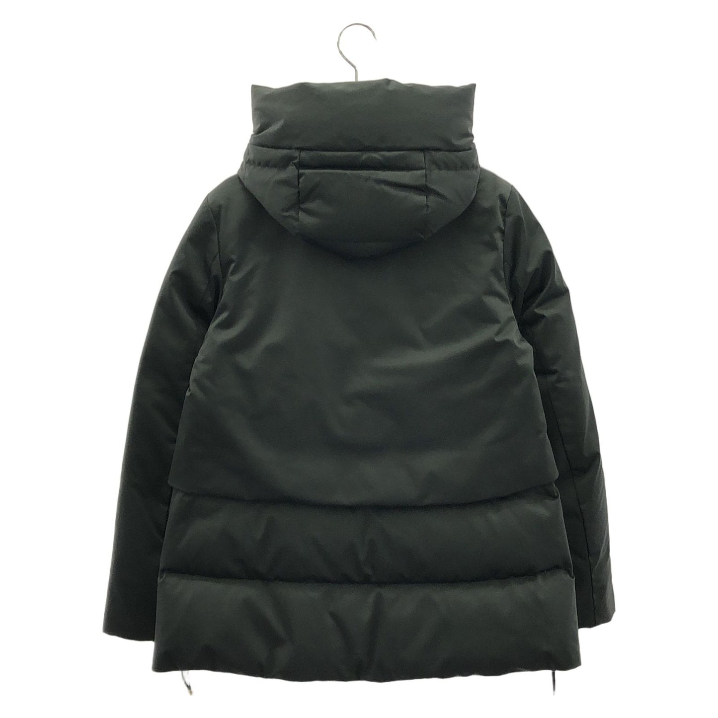 DUNO Julia Down Jacket in Black - Elegant Women's Outerwear