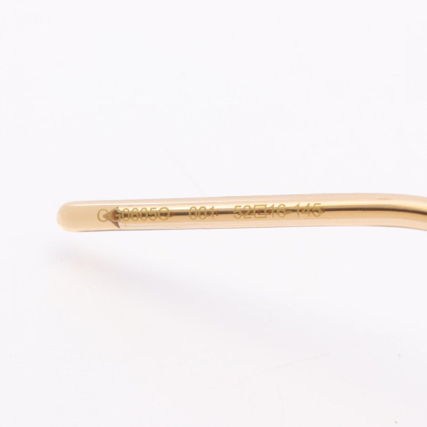 GUCCI Black & Gold Oversized Sunglasses - Timeless Elegance