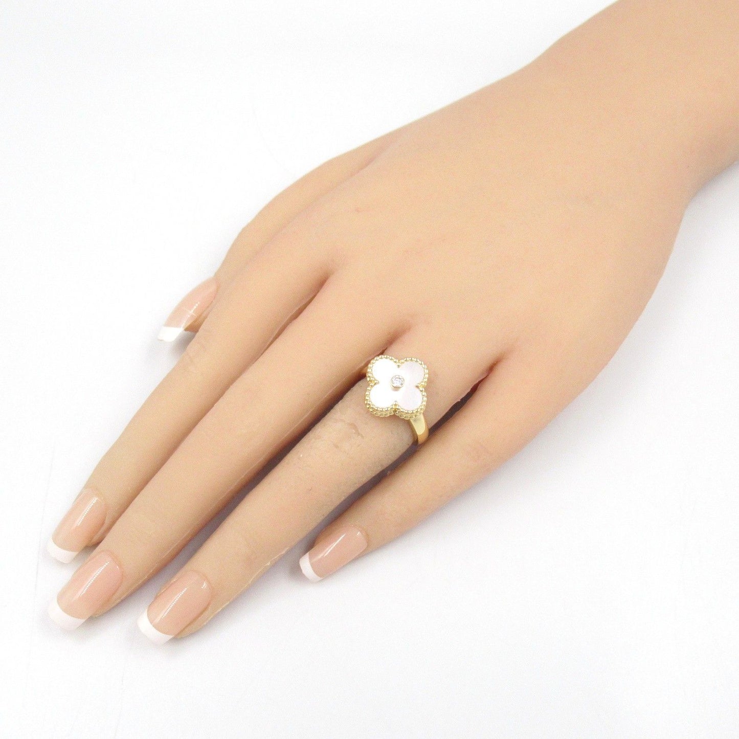 Van Cleef & Arpels Vintage Alhambra Mother of Pearl Ring in 18K Gold