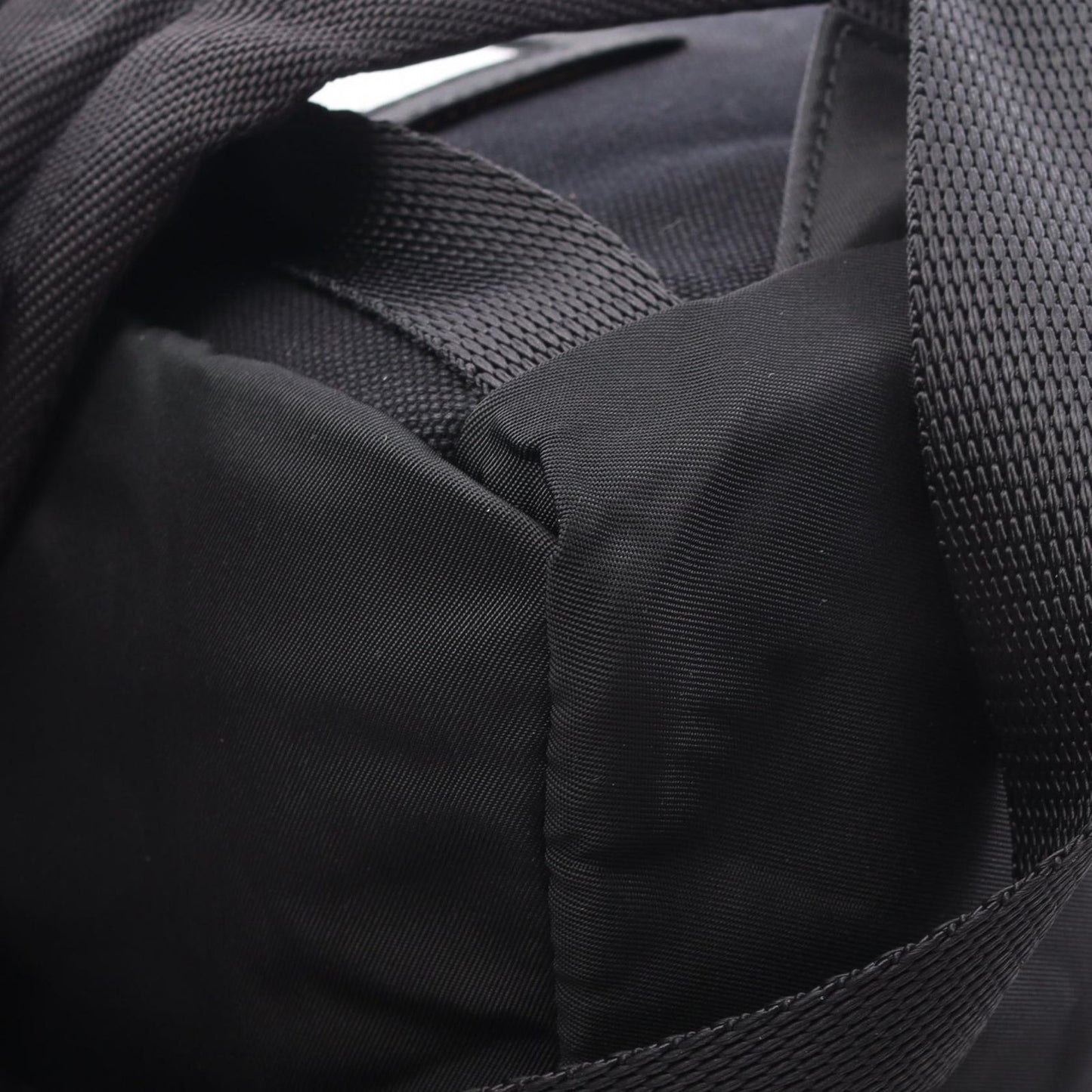 PRADA TESSUTO MONTAGN V152 Black Nylon Backpack - Timeless Elegance