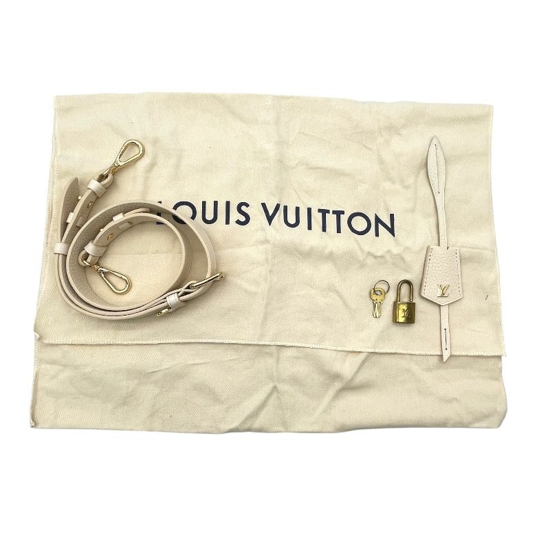 Louis Vuitton Vendôme M23061 Crème Taurillon Leather Shoulder Bag