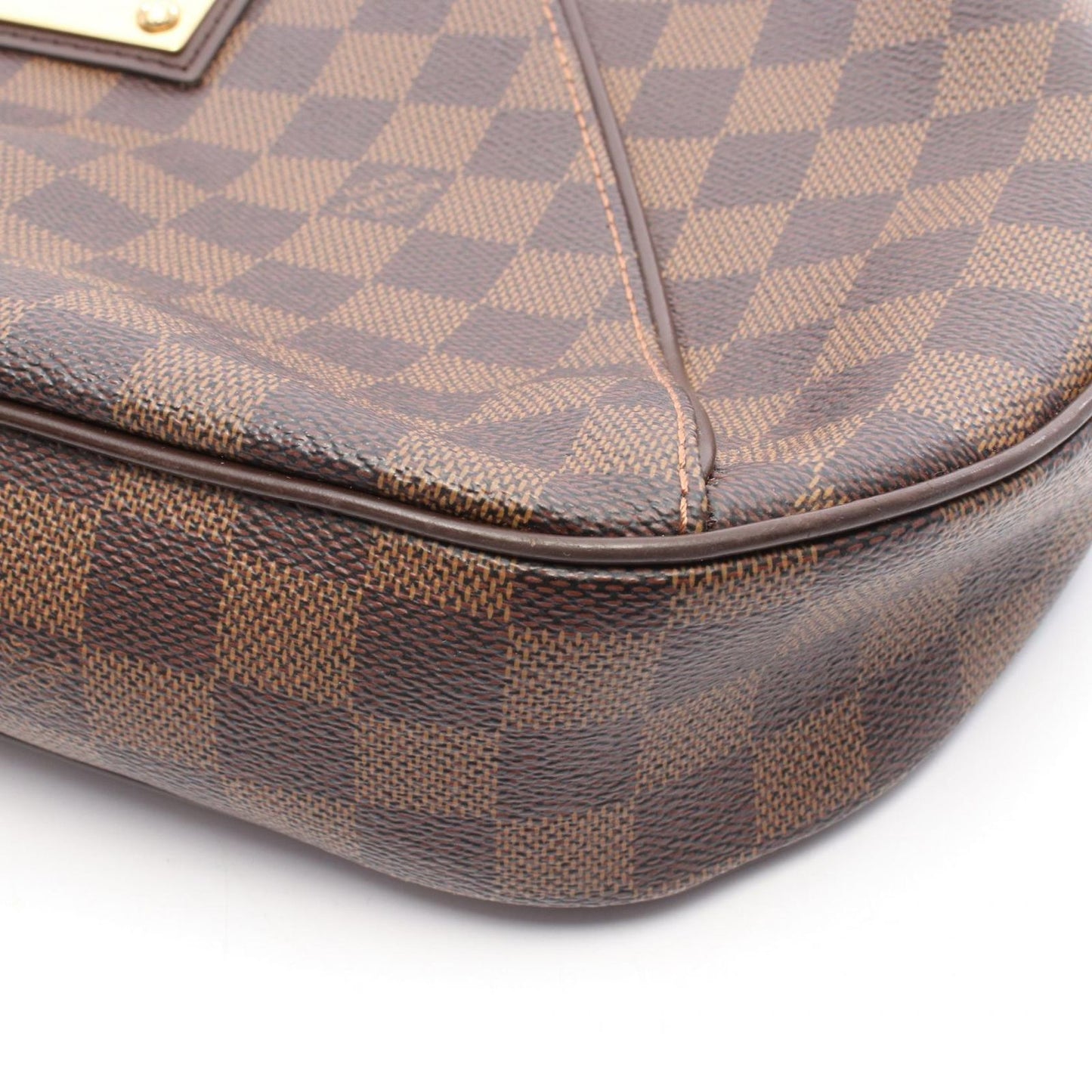 Louis Vuitton Thames GM Damier Ebene Shoulder Bag - Timeless Elegance