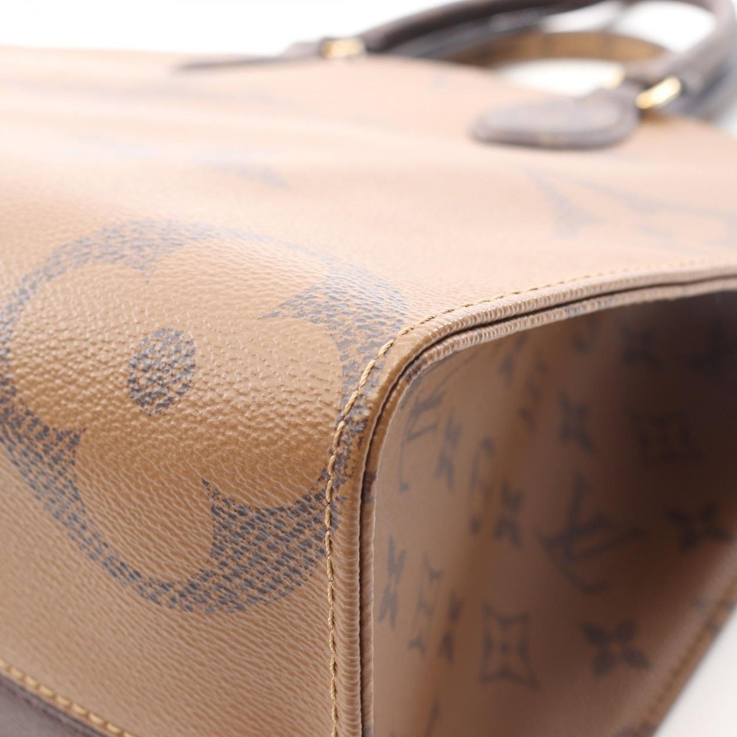 Louis Vuitton OnTheGo MM Tote Bag - Exquisite Beige & Brown Canvas