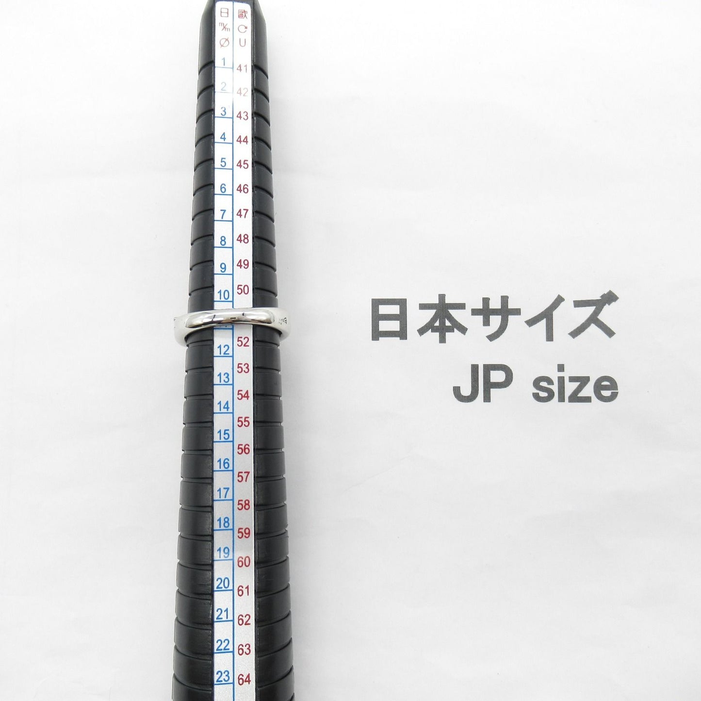 Exquisite JEWELRY Diamond Ring in Platinum - Timeless Elegance