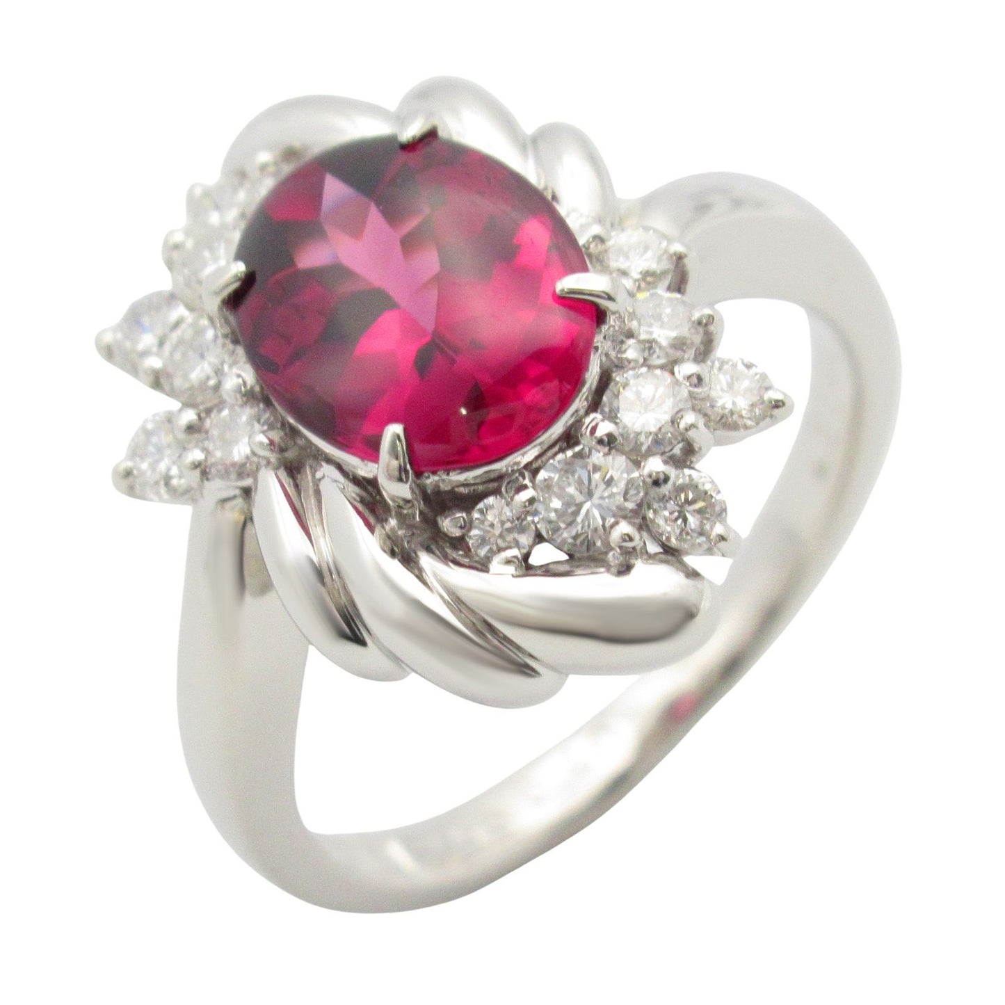 Exquisite Roadlight Garnet & Diamond Ring in Platinum