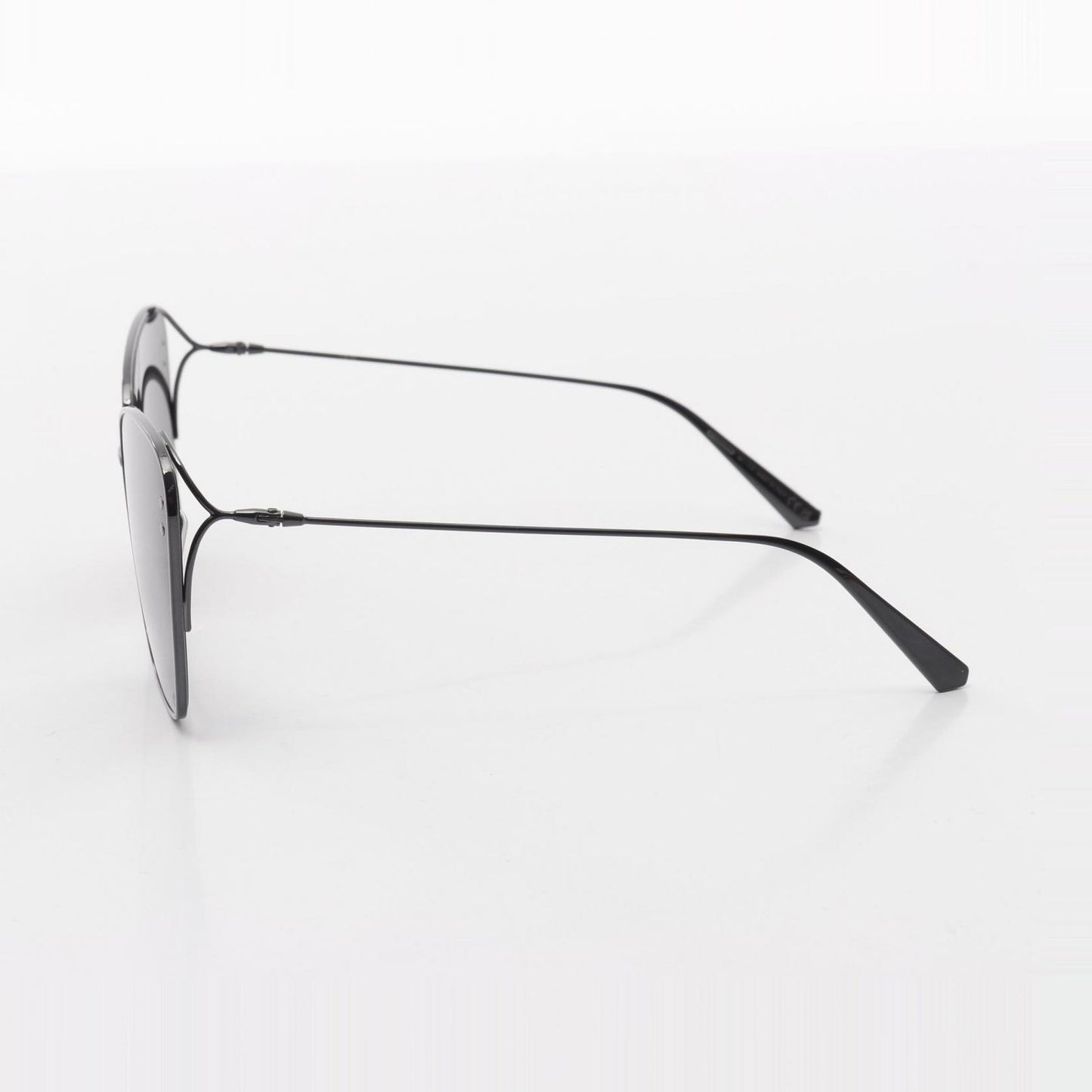 Dior Miss Dior B2U Sunglasses - Timeless Elegance in Black