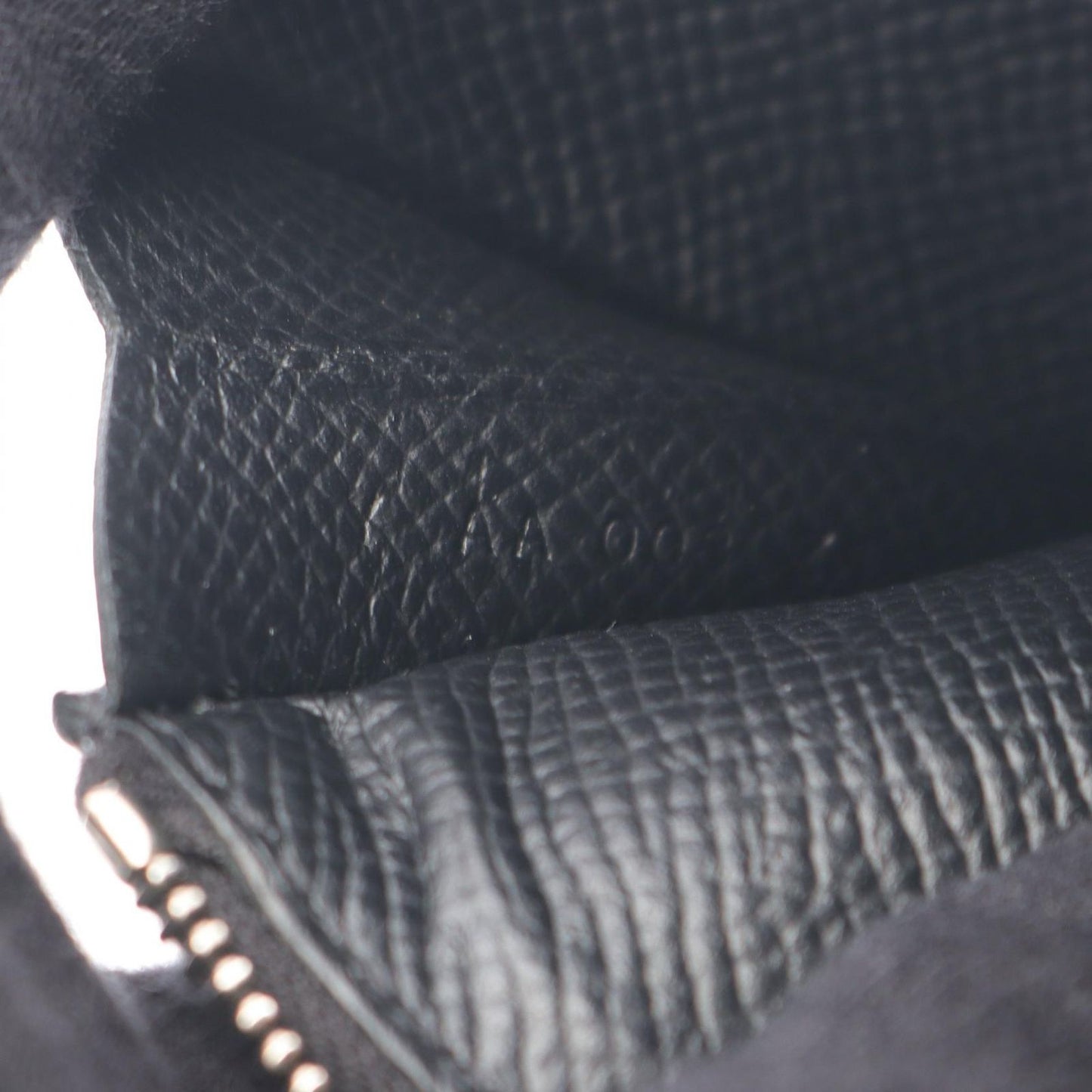 HERMES City Zip Coin Case in Black - Timeless Elegance