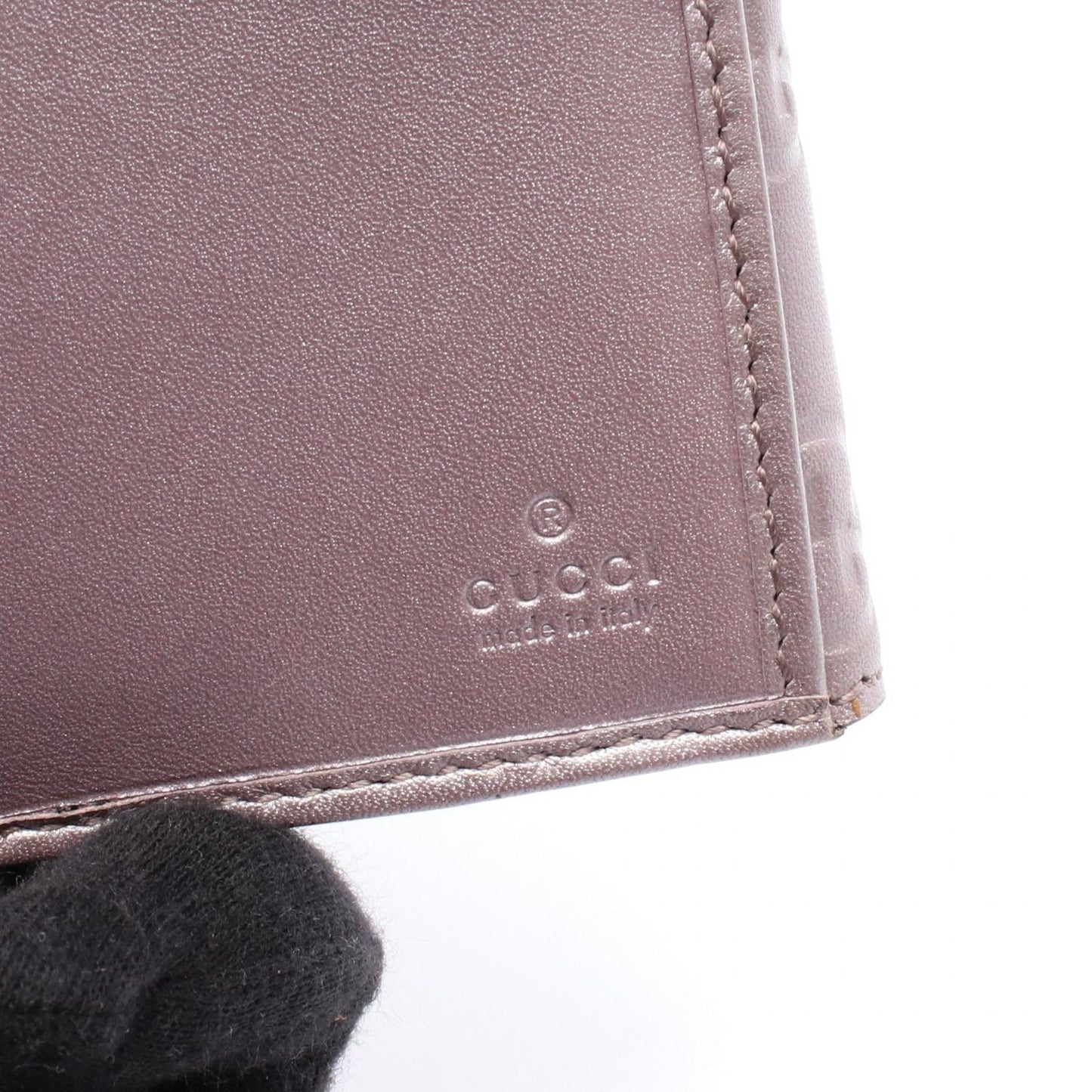 GUCCI Lovingly Crafted Heart Wallet in Metallic Purple