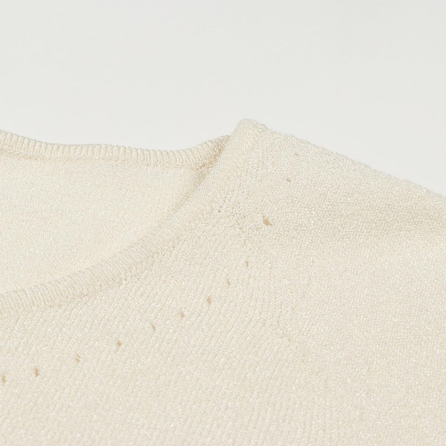 CHANEL Coco Mark Knit Top - Exquisite White Rayon Elegance