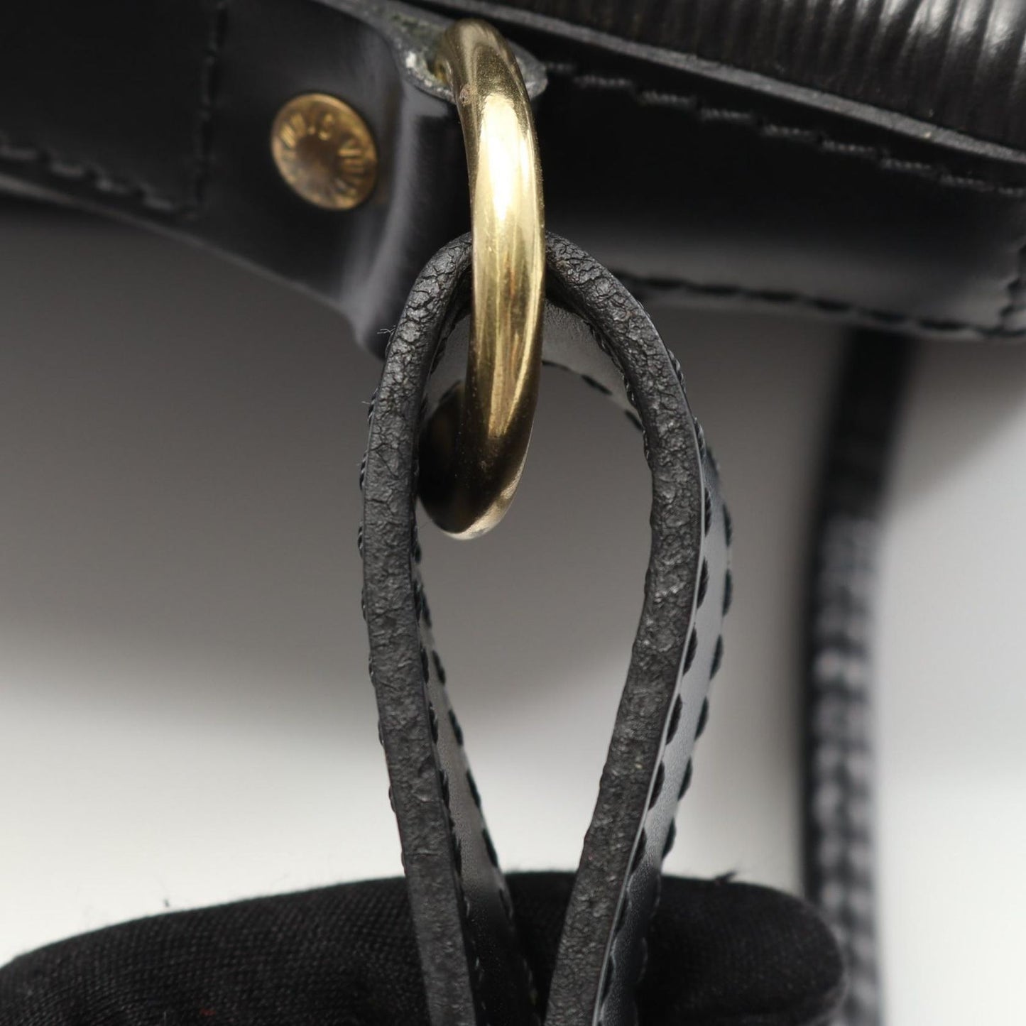 Louis Vuitton Petit Noé Noir Epi Leather Shoulder Bag