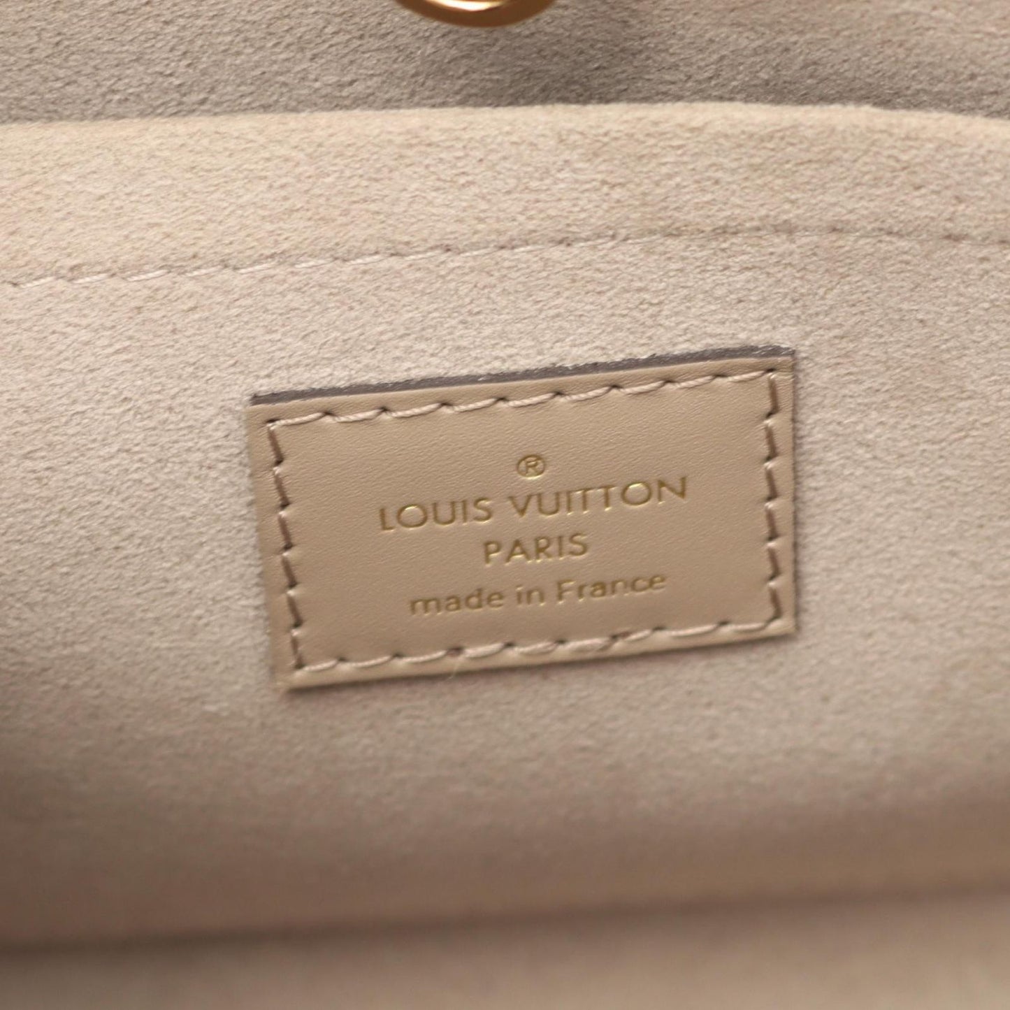 Louis Vuitton Montaigne BB Bi-Color Handbag - Exquisite Craftsmanship