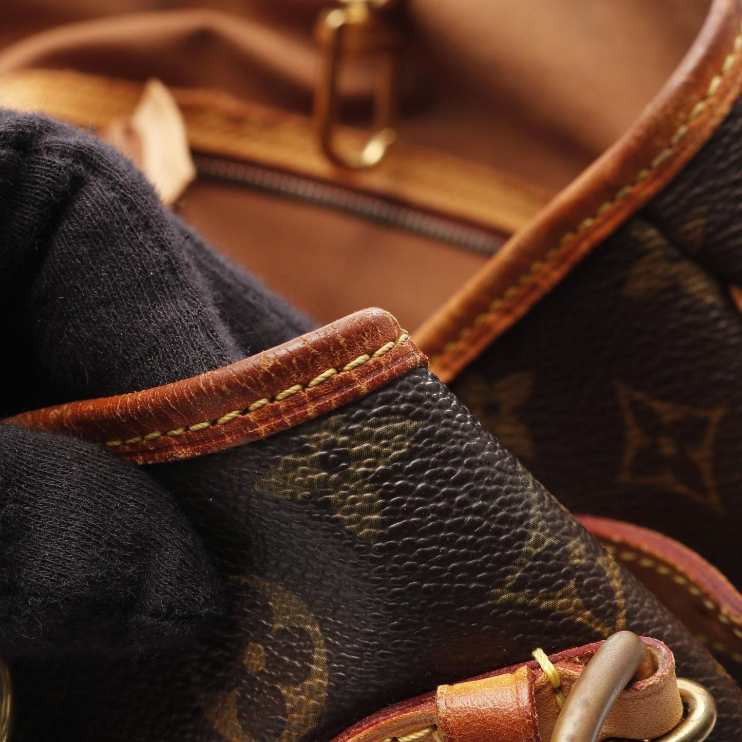 Louis Vuitton Batignolles Oriental Monogram Shoulder Bag - Timeless Elegance