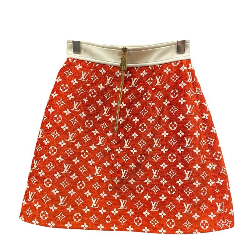 Louis Vuitton Monogram Red Skirt - Exquisite Craftsmanship