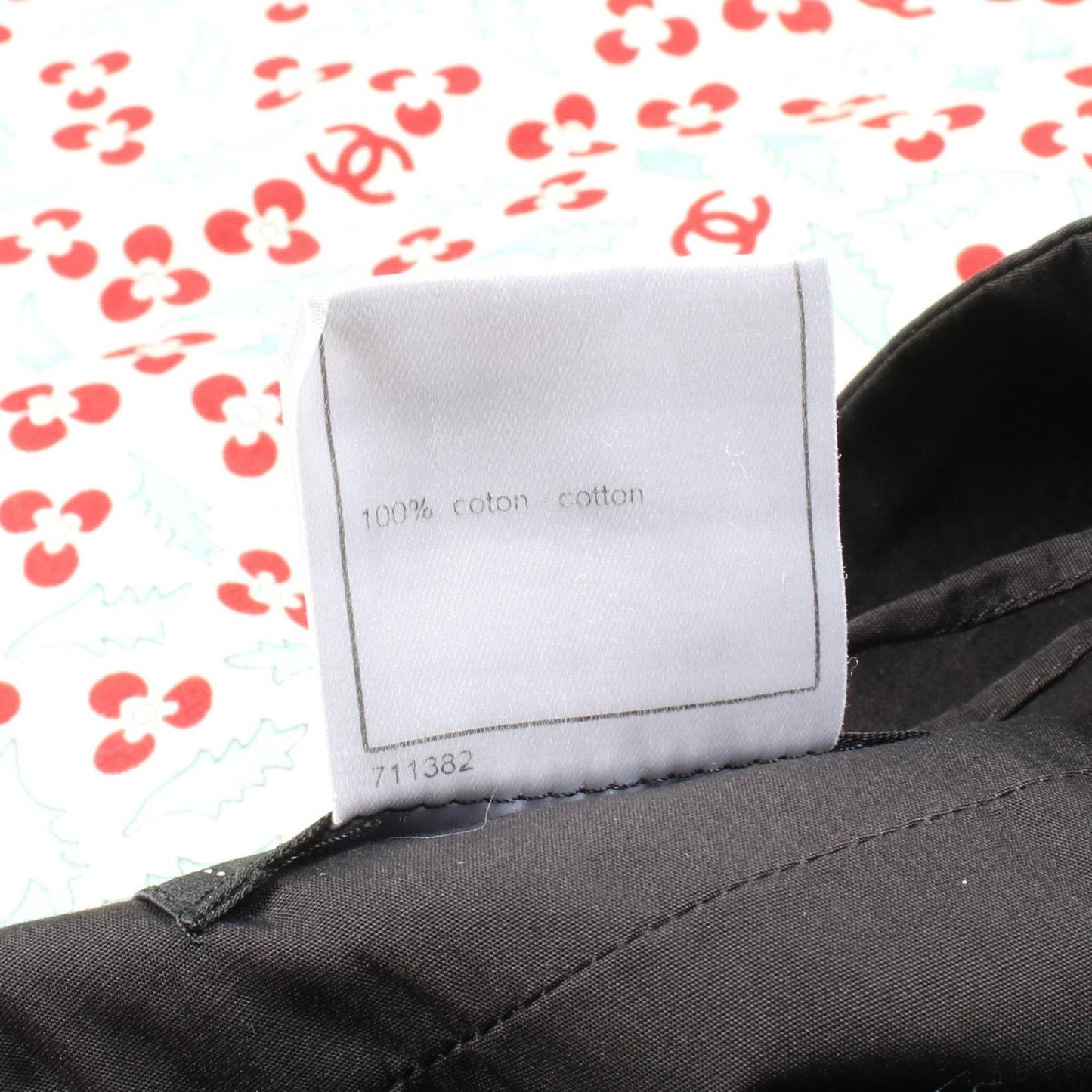 CHANEL Coco Mark Green Cotton Skirt - Timeless Elegance