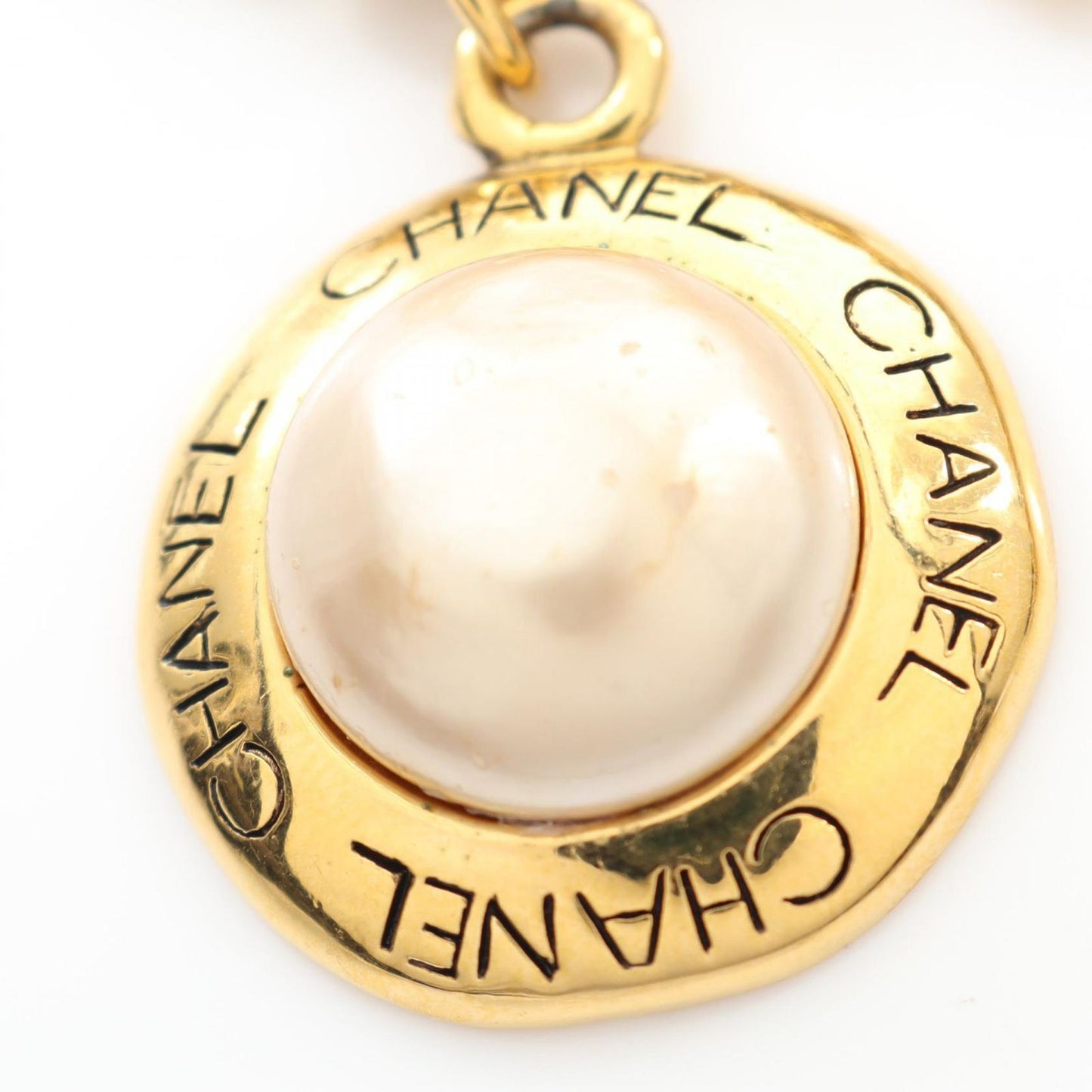 CHANEL Gold-Plated Necklace with Faux Pearls - Timeless Elegance