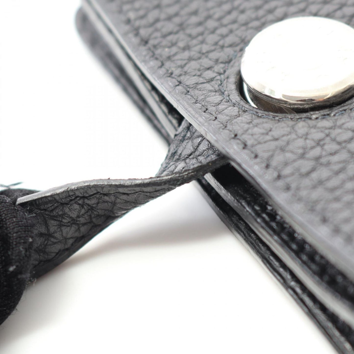 HERMES Dogon Card Case in Black - Exquisite Luxury Accessory