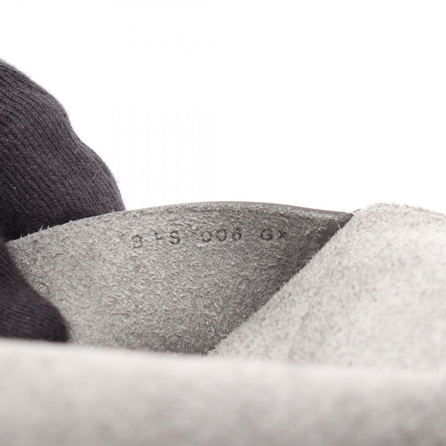 HERMES Ulysse MM Leather Notebook Cover in Gray - Timeless Elegance