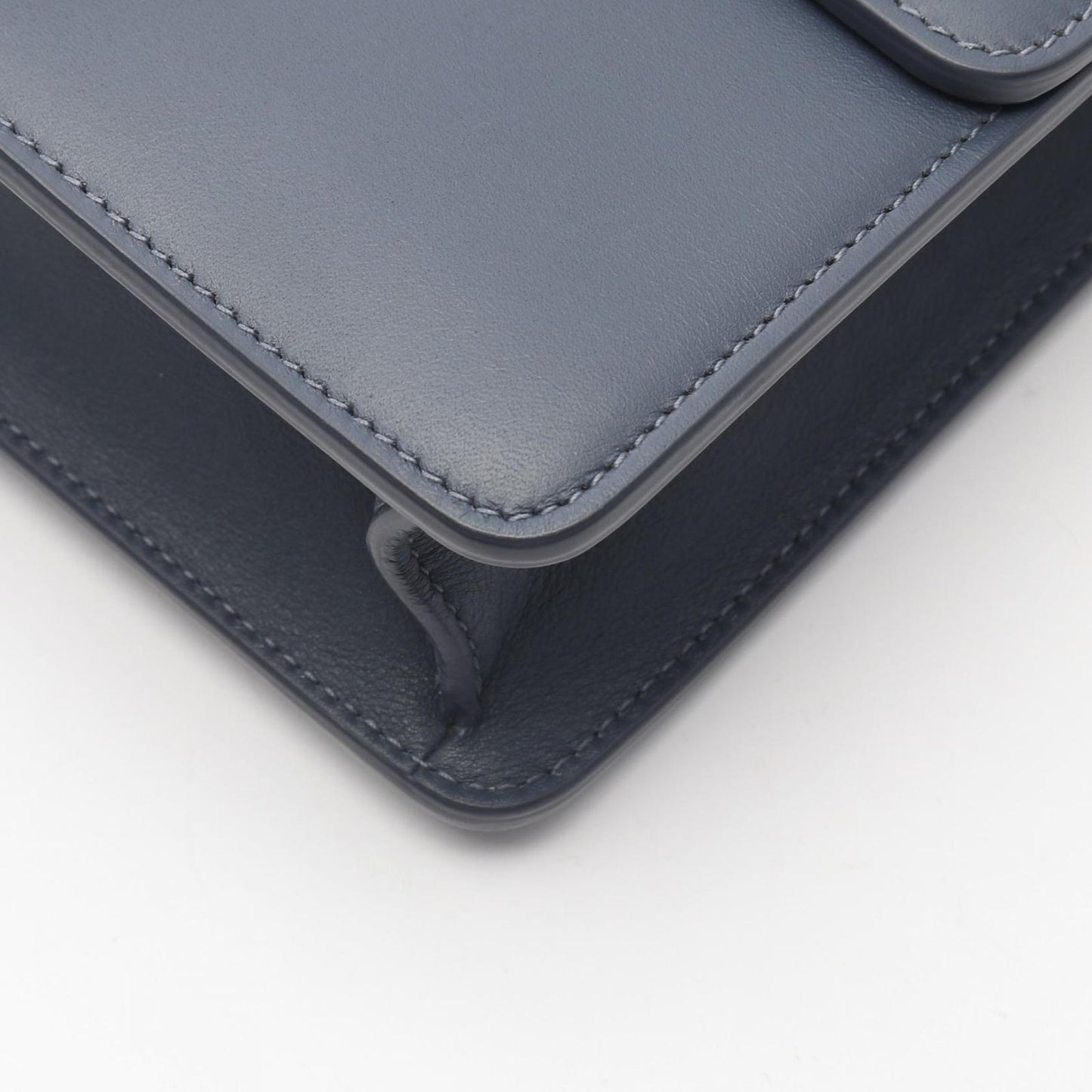 Dior 30 Montaigne Blue Leather Shoulder Bag - Exquisite Craftsmanship